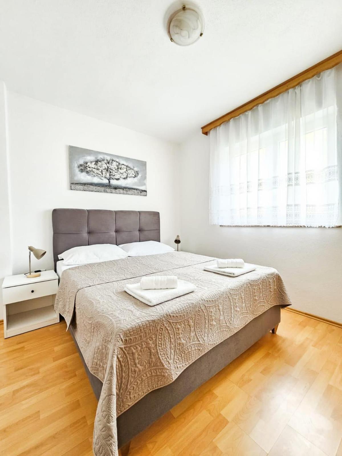 Apartments Karalic Ll Криквеница Екстериор снимка